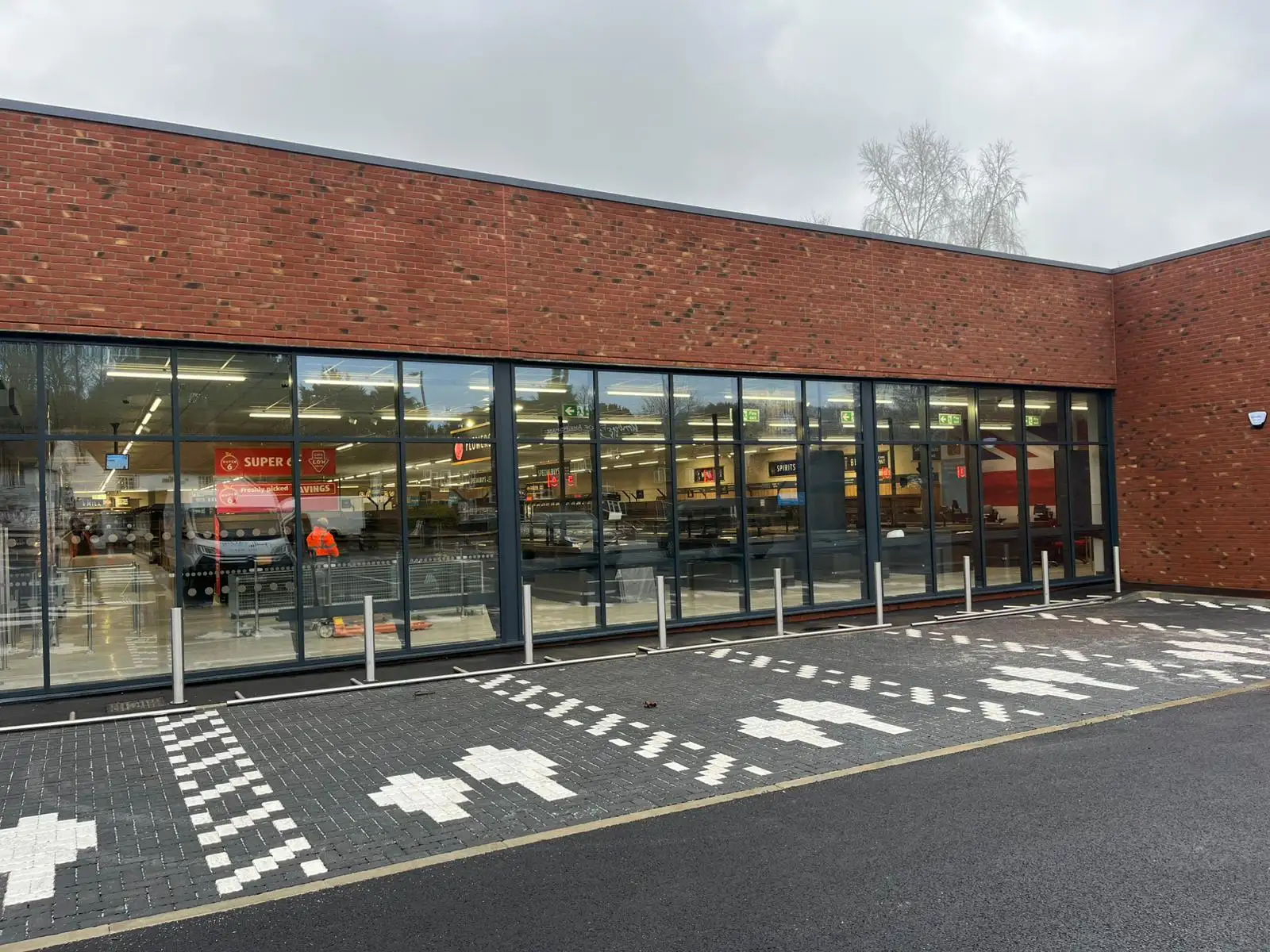 An impeccable supermarket brick facade showcasing our expert craftsmanship and attention to detail.